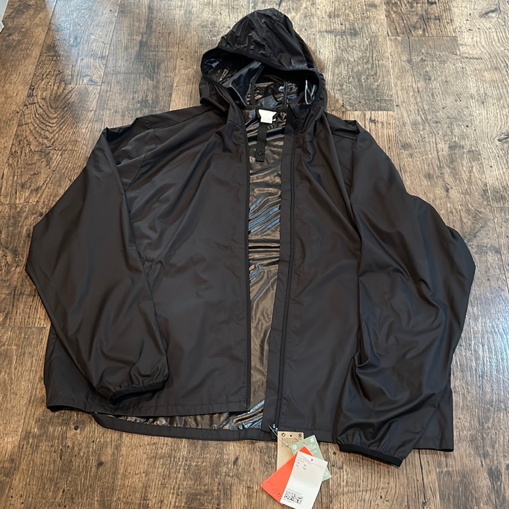 Womens XL very lightweight windbreaker
